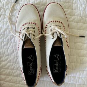 Keds Atlanta braves baseball shoes - worn once - 6 1/2